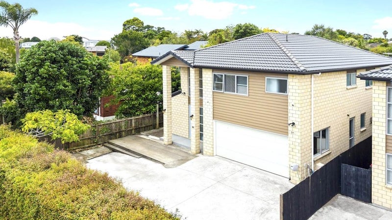 9A Gardenia Grove, Half Moon Bay, Auckland - Carousel 1