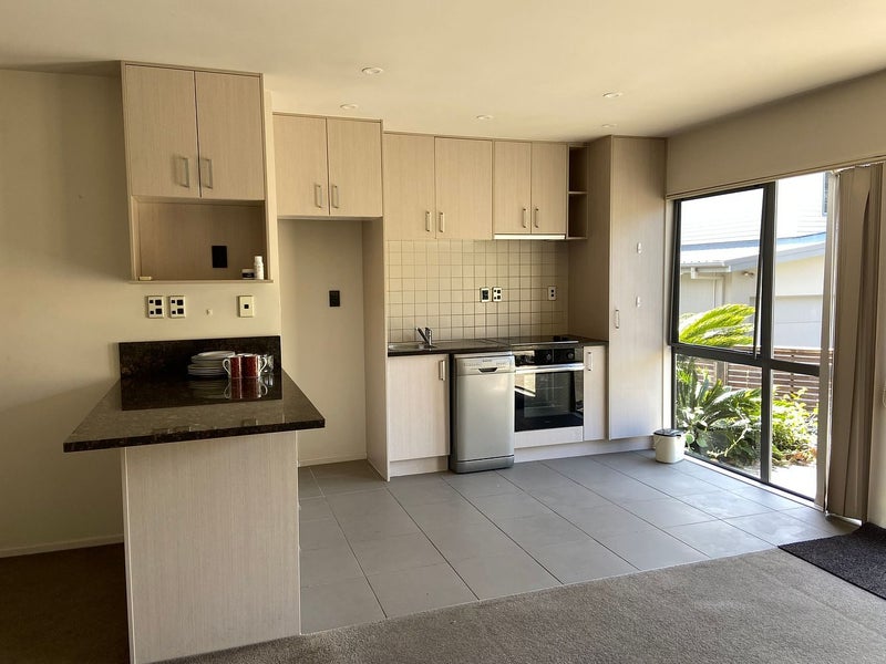 17 Tenbless Court, Unsworth Heights, Auckland - Carousel 2