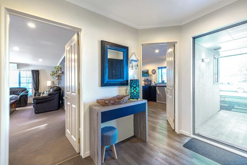 8 Ormrod Grove, Riverstone Terraces, Upper Hutt - Carousel 2