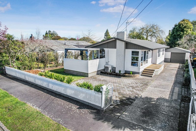 28 Forth Crescent, Glenview, Hamilton - Carousel 4