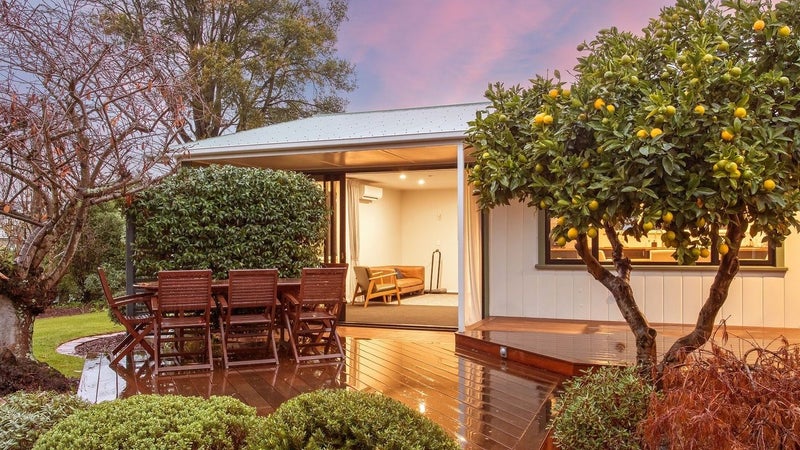 6 Bannister Place, Ilam, Christchurch - Carousel 1