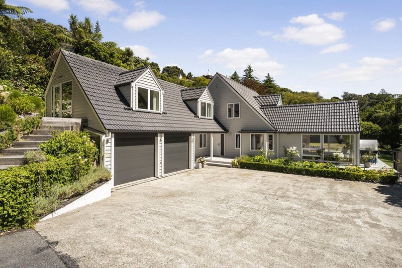 7 Mathieson Avenue, Khandallah, Wellington - Carousel 2