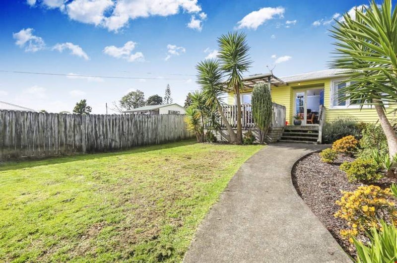 22 Tomo Street, New Lynn, Auckland - Carousel 2