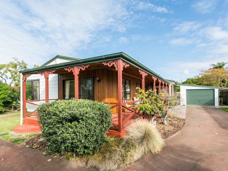 61 Park Road, Greenmeadows, Napier - Carousel 1