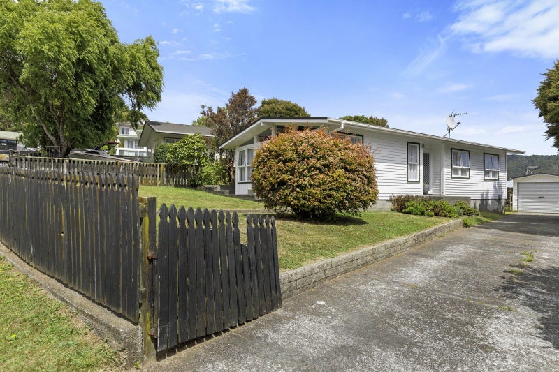14 Matariki Grove, Wainuiomata, Lower Hutt - Carousel 2