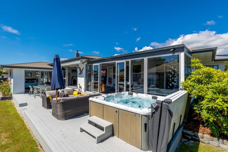 8 Neale Avenue, Stoke, Nelson - Carousel 2