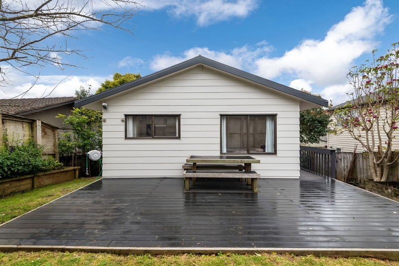 2/21 Tahu Crescent, Sunnynook, Auckland - Carousel 2