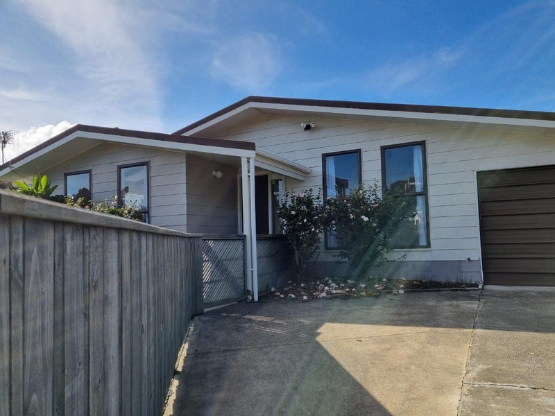46 Bodmin Terrace, Camborne, Porirua - Carousel 14