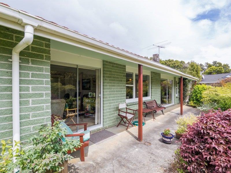 61 Chatsworth Road, Silverstream, Upper Hutt - Carousel 2