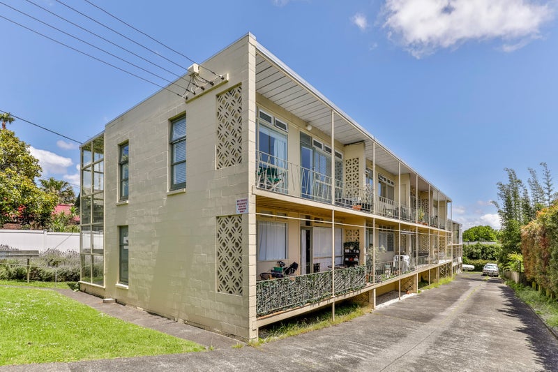 5/93 Vauxhall Road, Devonport, Auckland - Carousel 12