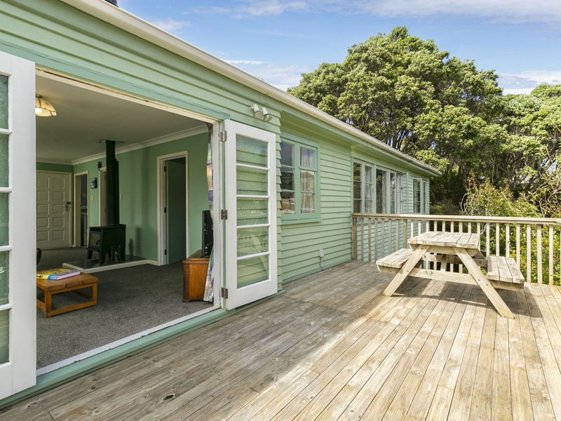 10 Lincoln Street, Brooklyn, Wellington - Carousel 1