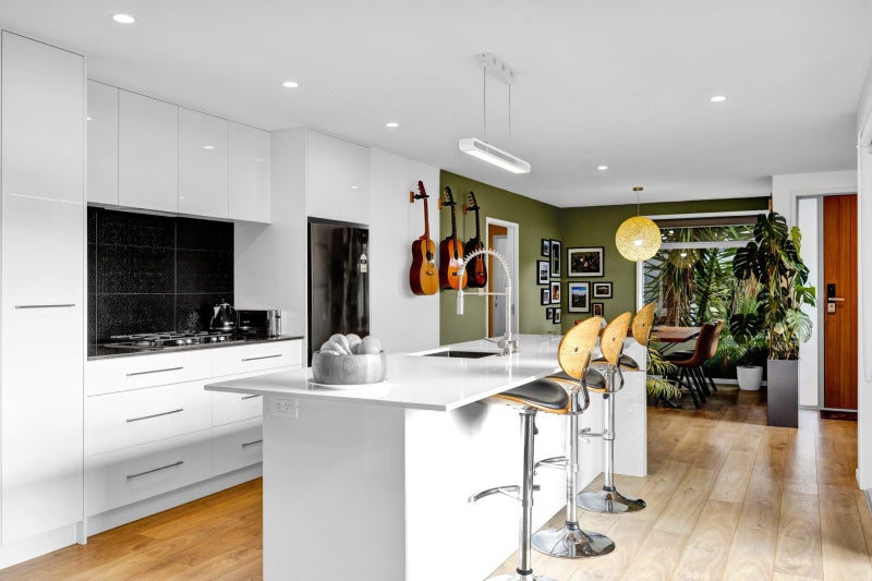 8 Bright Way, Lower Vogeltown, New Plymouth - Carousel 2