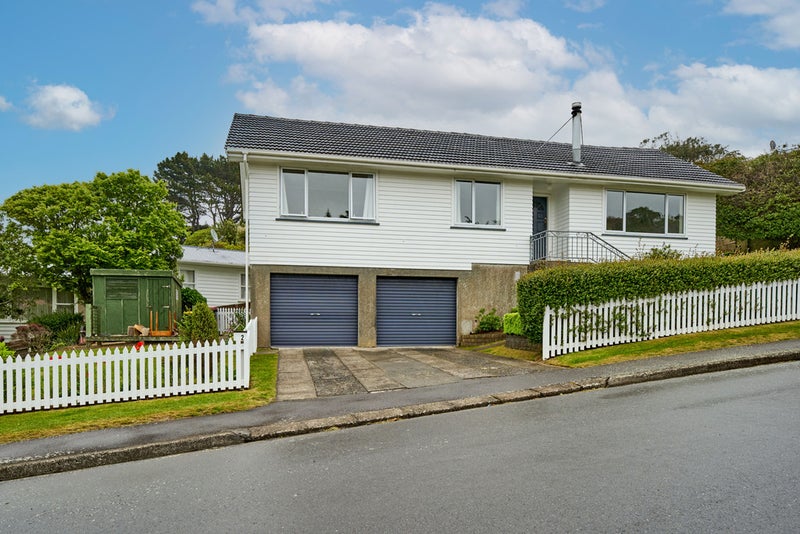2 Shrimpton Way, Newlands, Wellington - Carousel 1