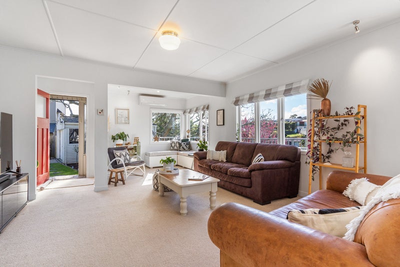 2 Lees Way, Otumoetai, Tauranga - Carousel 2