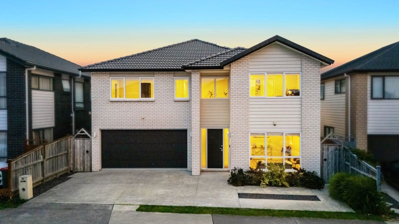 24 Bruckless Drive, Flat Bush, Auckland - Carousel 1