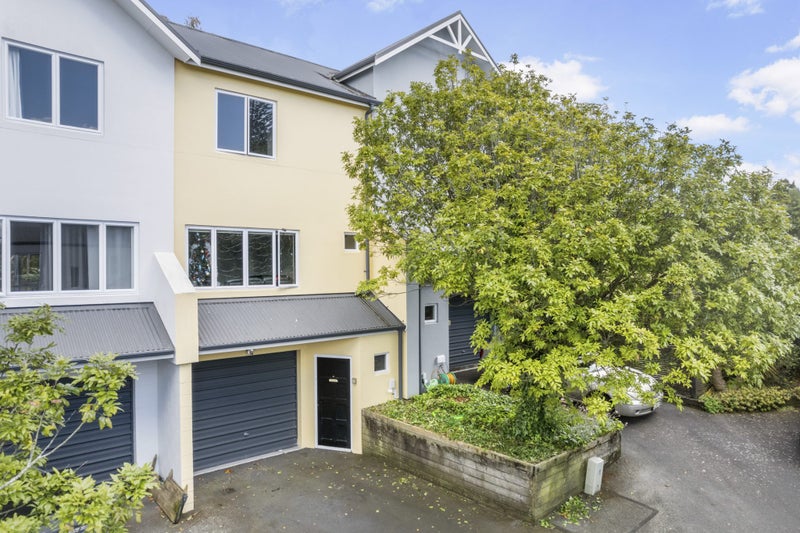 27 Winery Way, Henderson, Auckland - Carousel 1