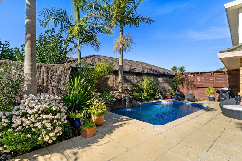 7 Greenbrooke Drive, Flat Bush, Auckland - Carousel 2