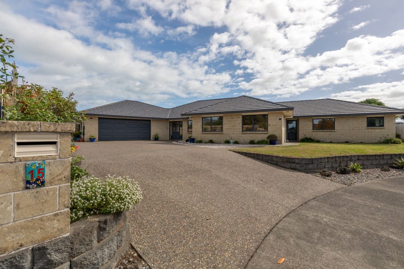 15 Monarch Place, Paraparaumu Beach, Paraparaumu - Carousel 1
