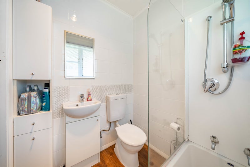 7B Deller Grove, Silverstream, Upper Hutt - Carousel 25