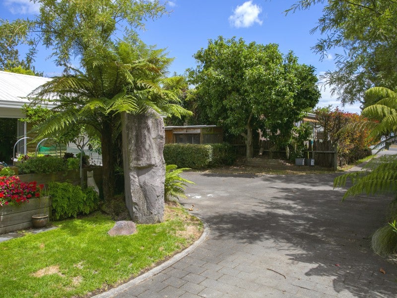 2/40 Hinekura Avenue, Taupo, Taupō - Carousel 2