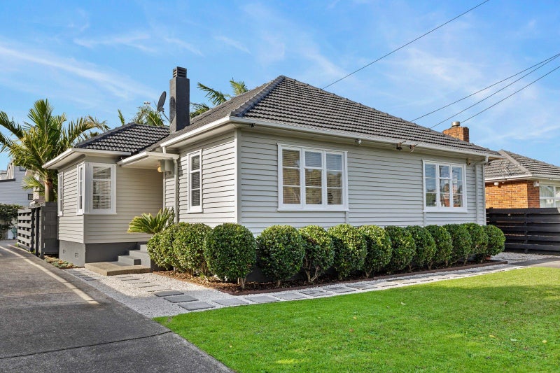 21 Alford Street, Waterview, Auckland - Carousel 1