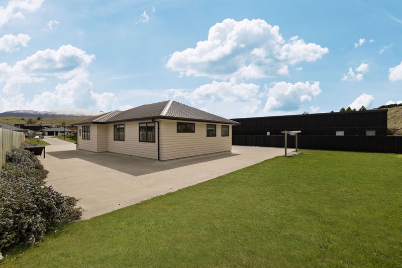 60 Risinghurst Terrace, Lower Shotover, Queenstown - Carousel 2
