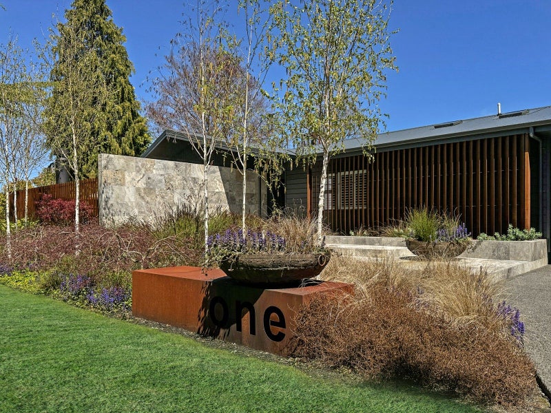 1 Nisbet Terrace, Kinloch, Taupo - Carousel 1