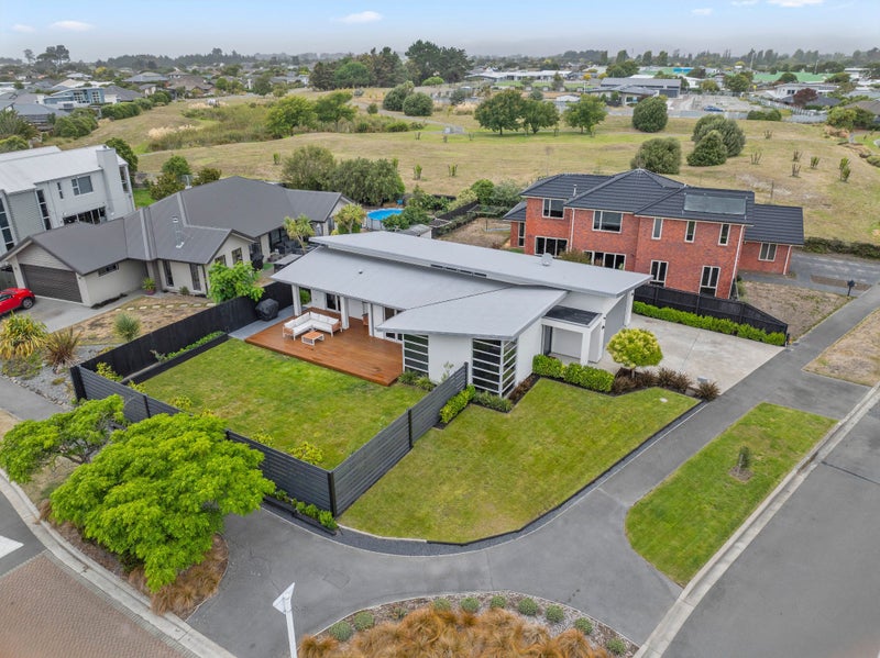17 Bottle Lake Drive, Parklands, Christchurch - Carousel 15
