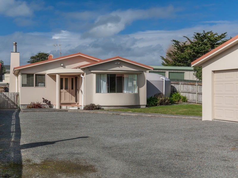 112 Rua Avenue, Waitārere Beach, Levin - Carousel 1