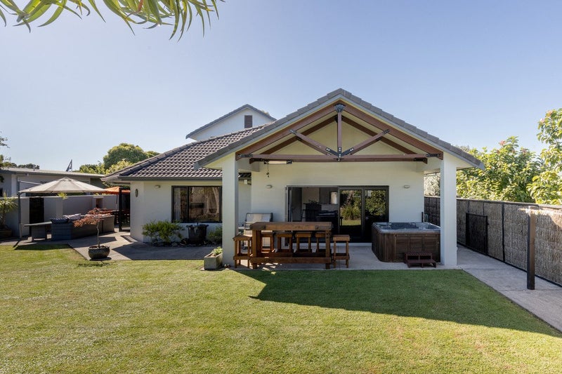 8 Contour Avenue, Pyes Pa, Tauranga - Carousel 1