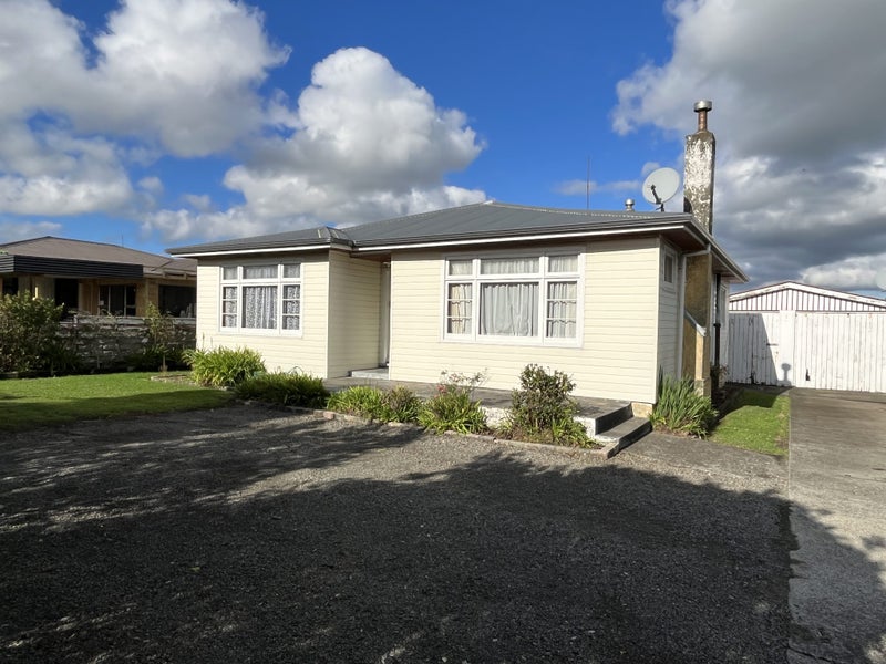 1010 Tremaine Avenue, Roslyn, Palmerston North - Carousel 1