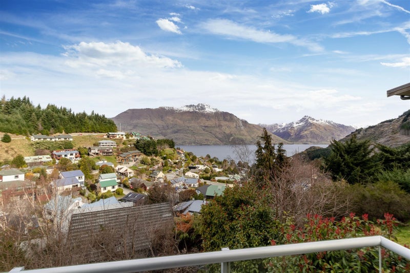 10B Dart Place, Fernhill, Queenstown - Carousel 1