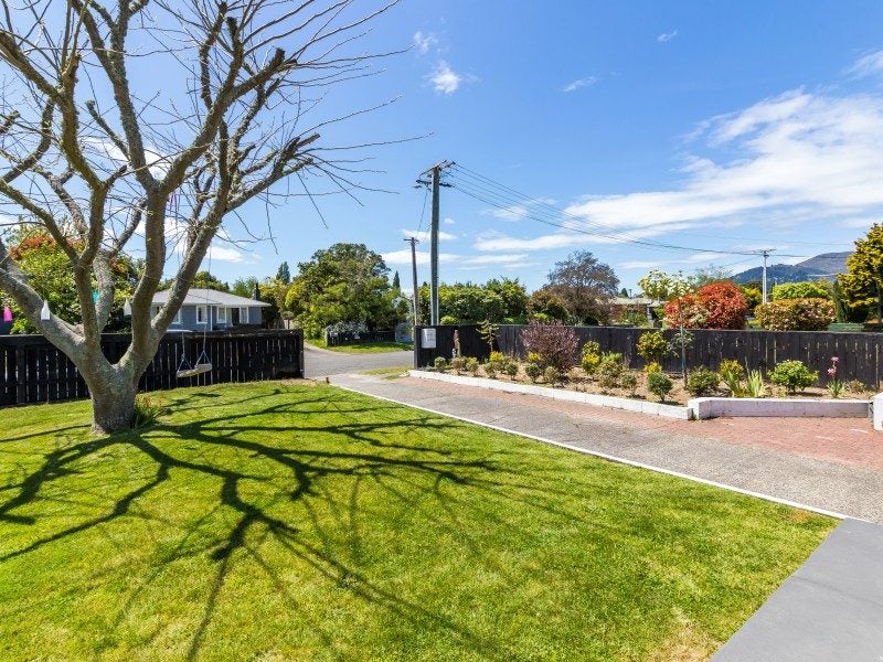 7 Laughton Street, Taupo - Carousel 12
