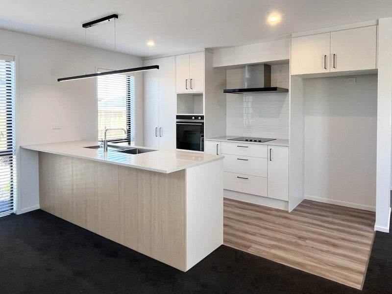 7 Millhaven Place, Casebrook, Christchurch - Carousel 2