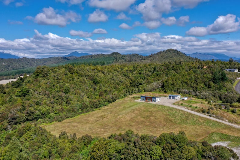 39 Ballarat Rise, Awatuna, Hokitika - Carousel 32