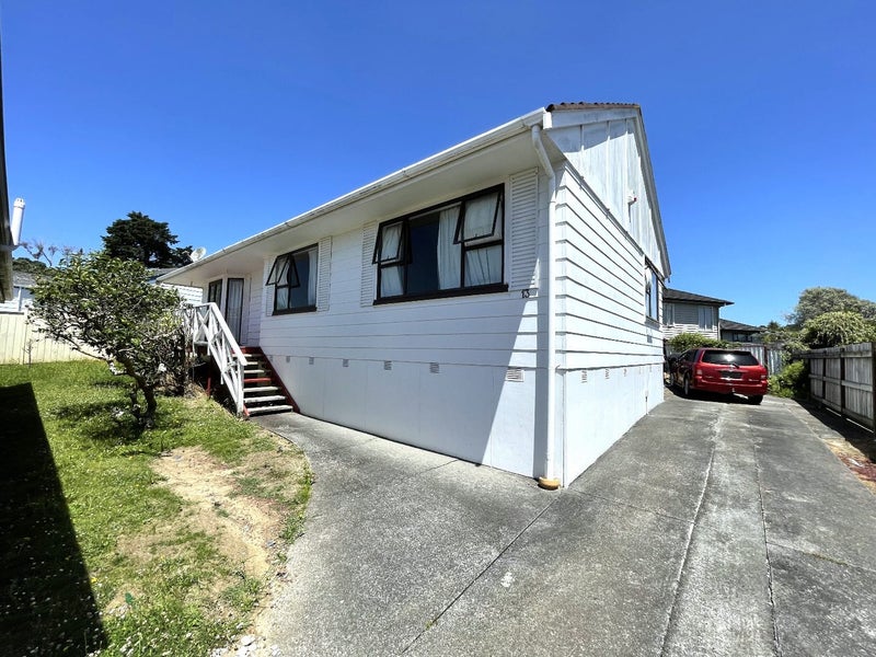13 Benygloe Place, Highland Park, Auckland - Carousel 1