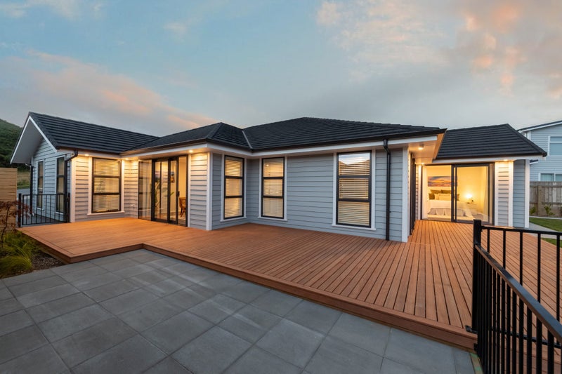 54 Farnworth Terrace, Glenside, Wellington - Carousel 23