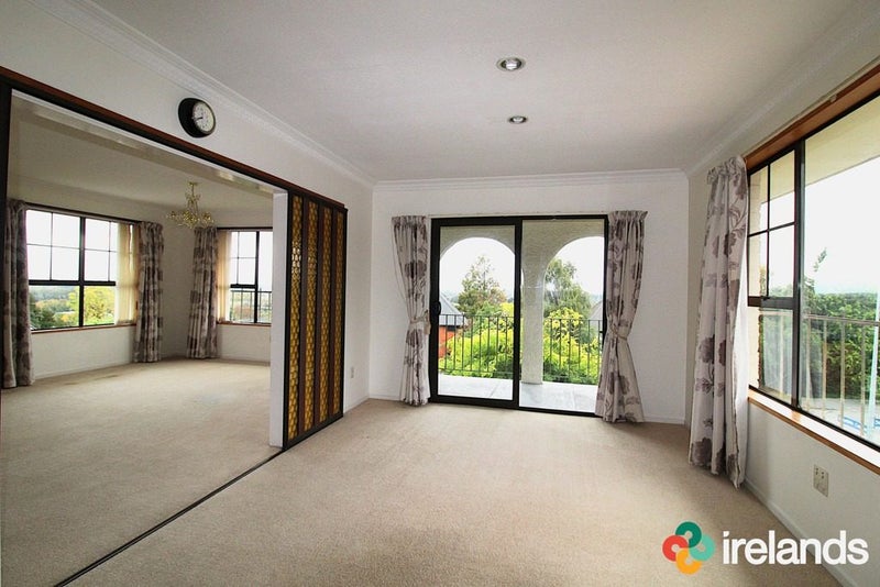 59 Woodside Common, Westmorland, Christchurch - Carousel 2
