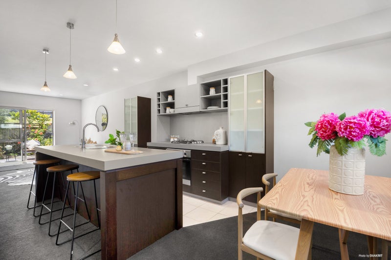 9/21 Hunters Park Drive, Three Kings, Auckland - Carousel 1