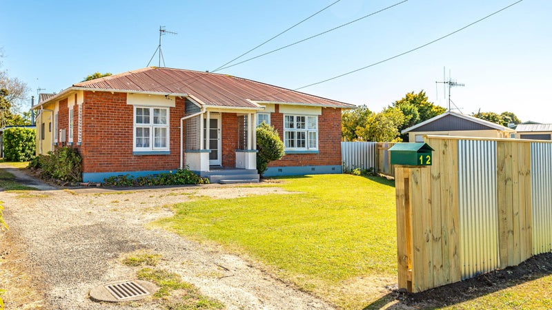 12 Bennett Street, Gonville, Whanganui - Carousel 1