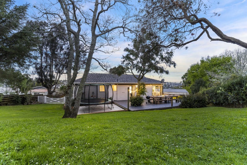 7 Malmo Place, Massey, Auckland - Carousel 2