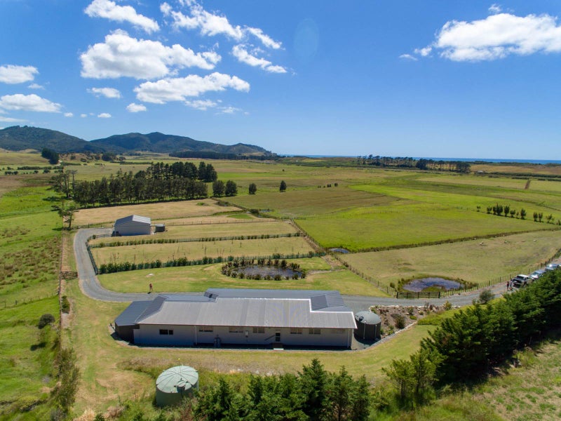 73 BLUE HORIZON Road, WHANGAREI - Carousel 1