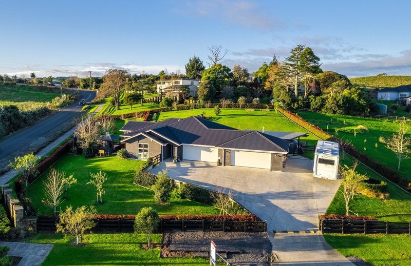 3 Mcintosh Drive, Pokeno - Carousel 1