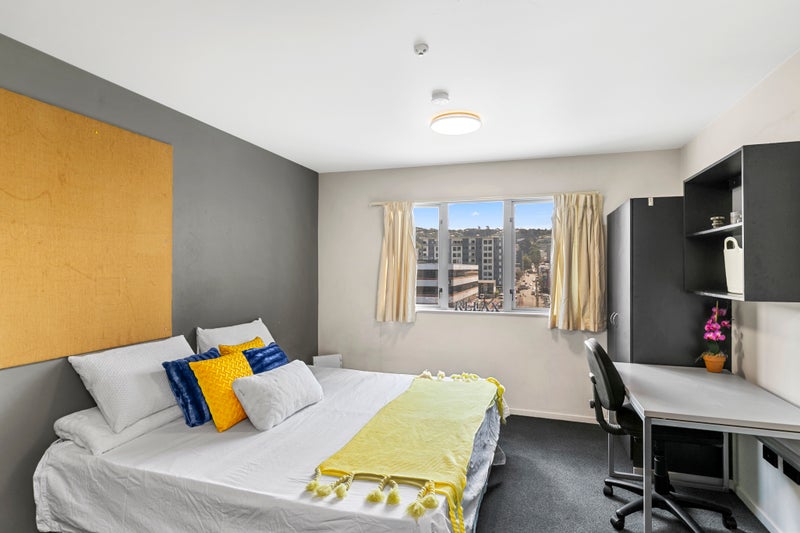 510/12 Martin Square, Te Aro, Wellington - Carousel 2