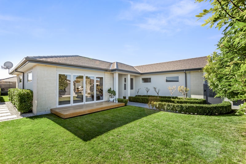 9 Waitaki Way, Poraiti, Napier - Carousel 1