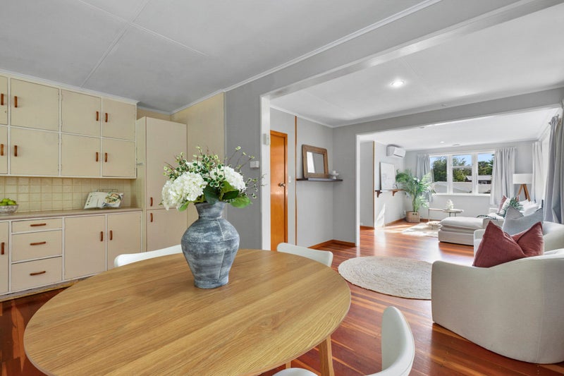 1A Ward Place, Marfell, New Plymouth - Carousel 2