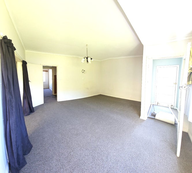 14 Palm Grove, Berhampore, Wellington - Carousel 2