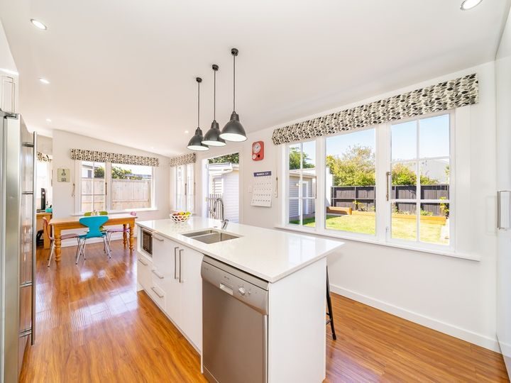 20 Queen Street, Petone, Lower Hutt - Carousel 10