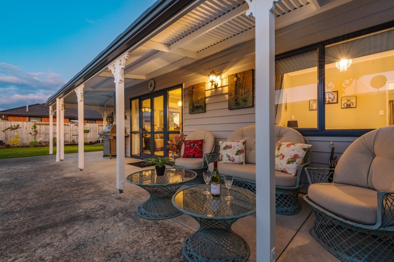 6 Pegasus Place, Kelvin Grove, Palmerston North - Carousel 14