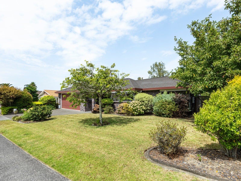 6 Moreland Avenue, Pukete, Hamilton - Carousel 3